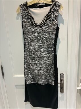 Coco & Tashi Black & White Lace Beaded Cockail Dress Small 👵MT
